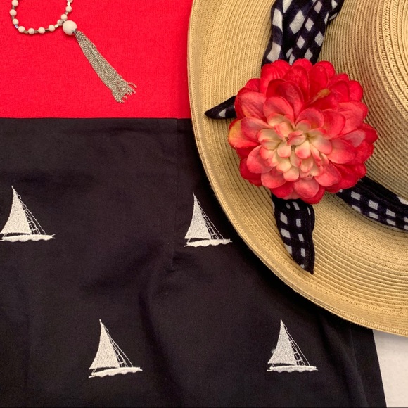 Nautical Summer Talbots navy and white embroidered sailboats skirt - Picture 2 of 8
